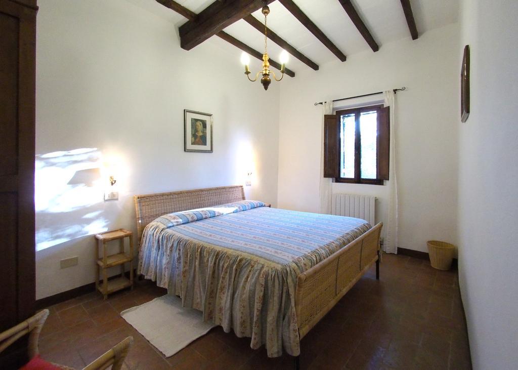 Castello Di Montalto Aparthotel คาสเตลนูโอโว เบราร์เดนกา ภายนอก รูปภาพ