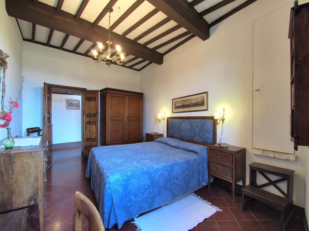 Castello Di Montalto Aparthotel คาสเตลนูโอโว เบราร์เดนกา ภายนอก รูปภาพ