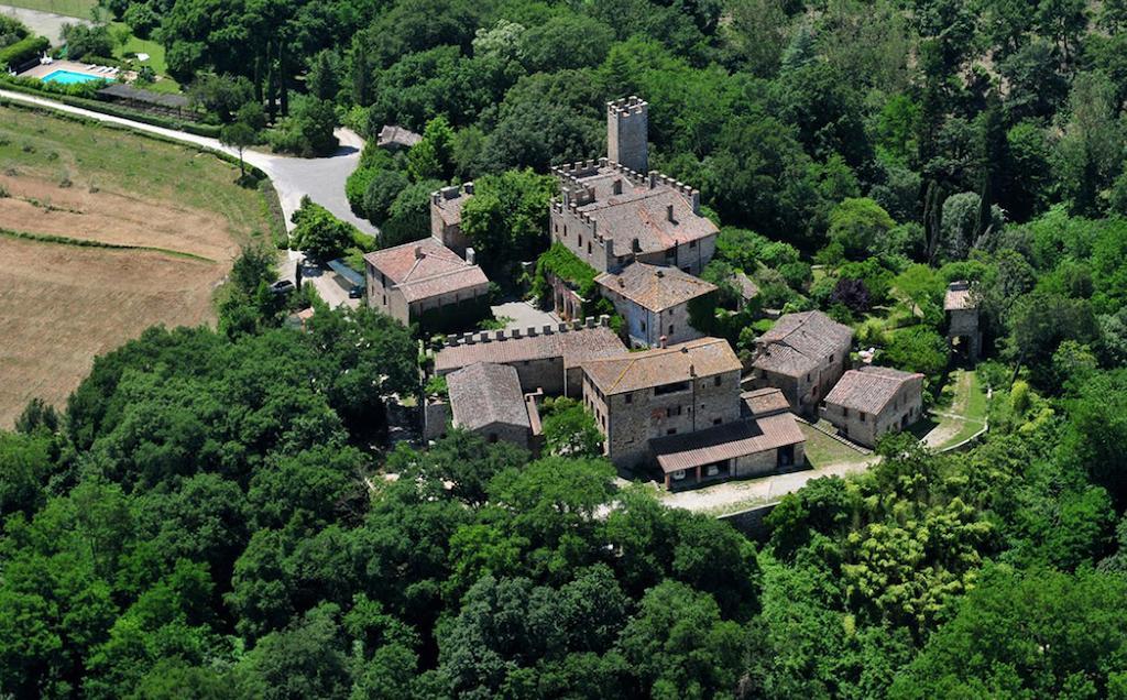 Castello Di Montalto Aparthotel คาสเตลนูโอโว เบราร์เดนกา ภายนอก รูปภาพ