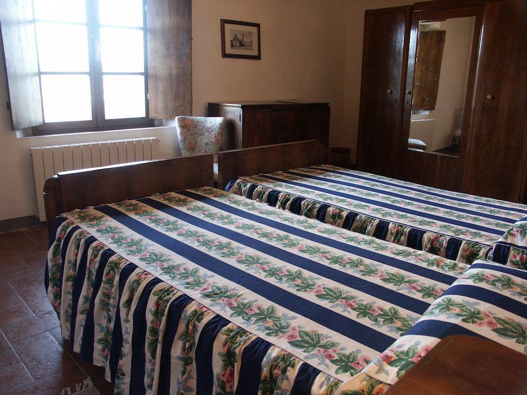 Castello Di Montalto Aparthotel คาสเตลนูโอโว เบราร์เดนกา ภายนอก รูปภาพ